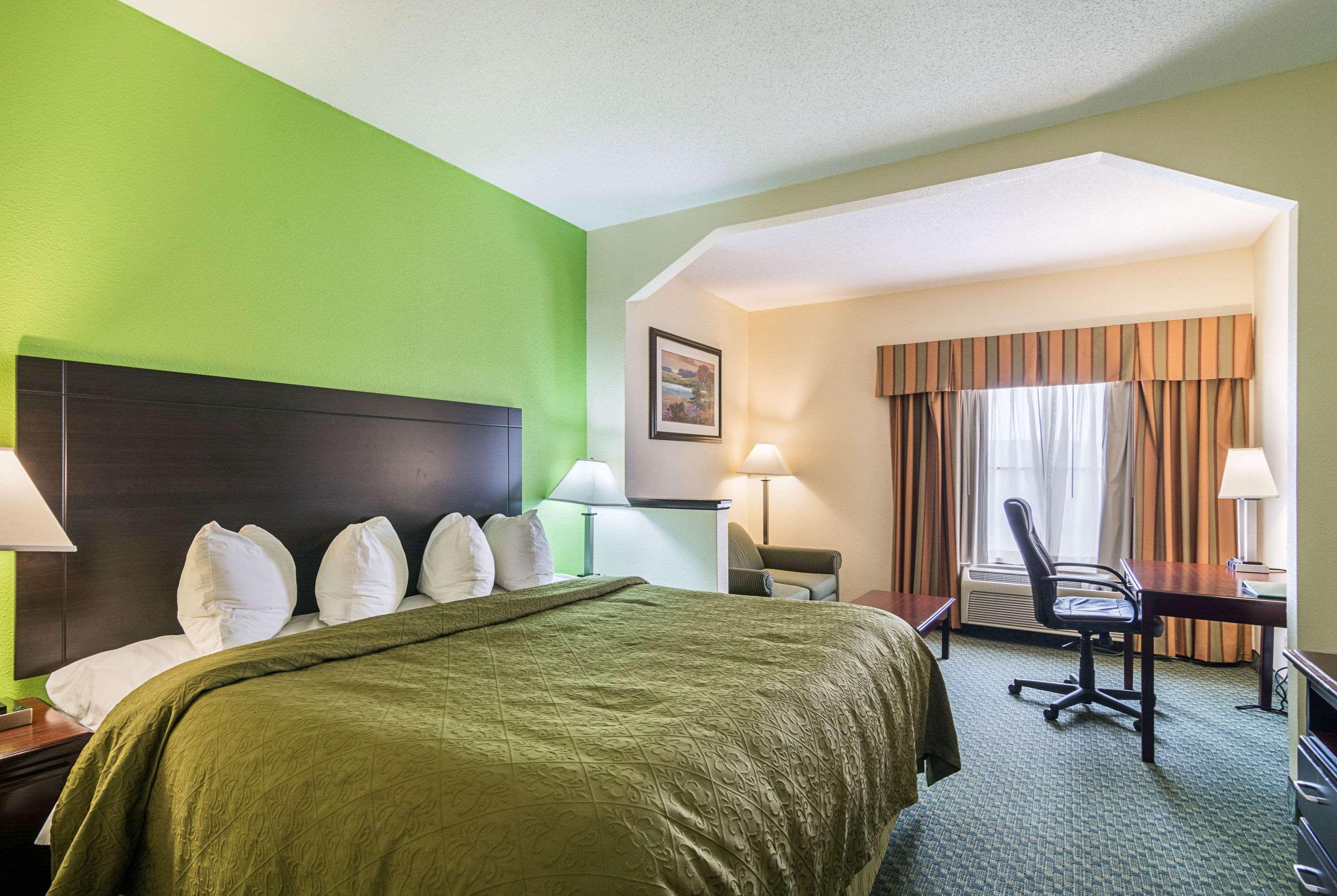 Quality Inn & Suites Near I-80 And I-294 Харви Экстерьер фото