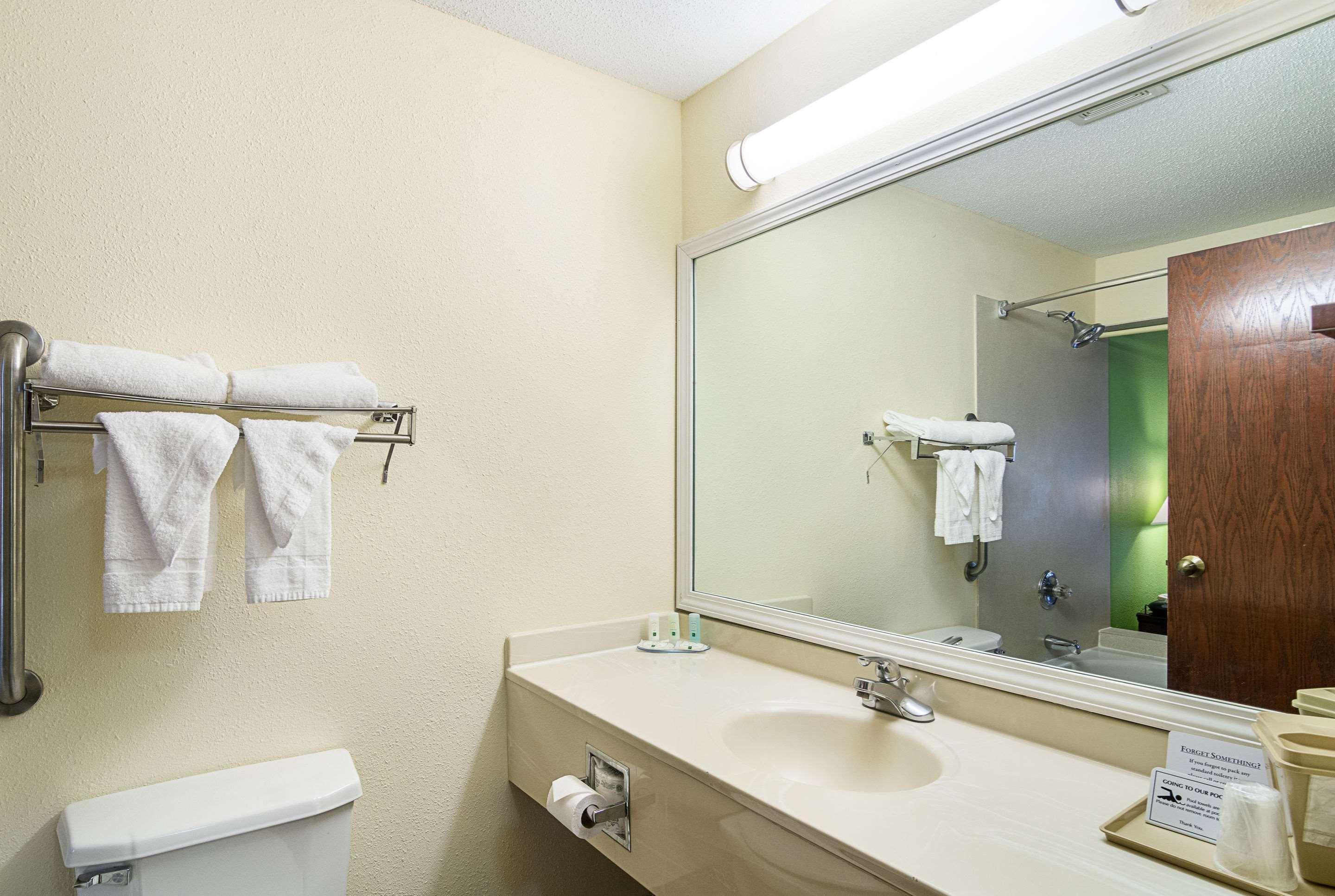 Quality Inn & Suites Near I-80 And I-294 Харви Экстерьер фото