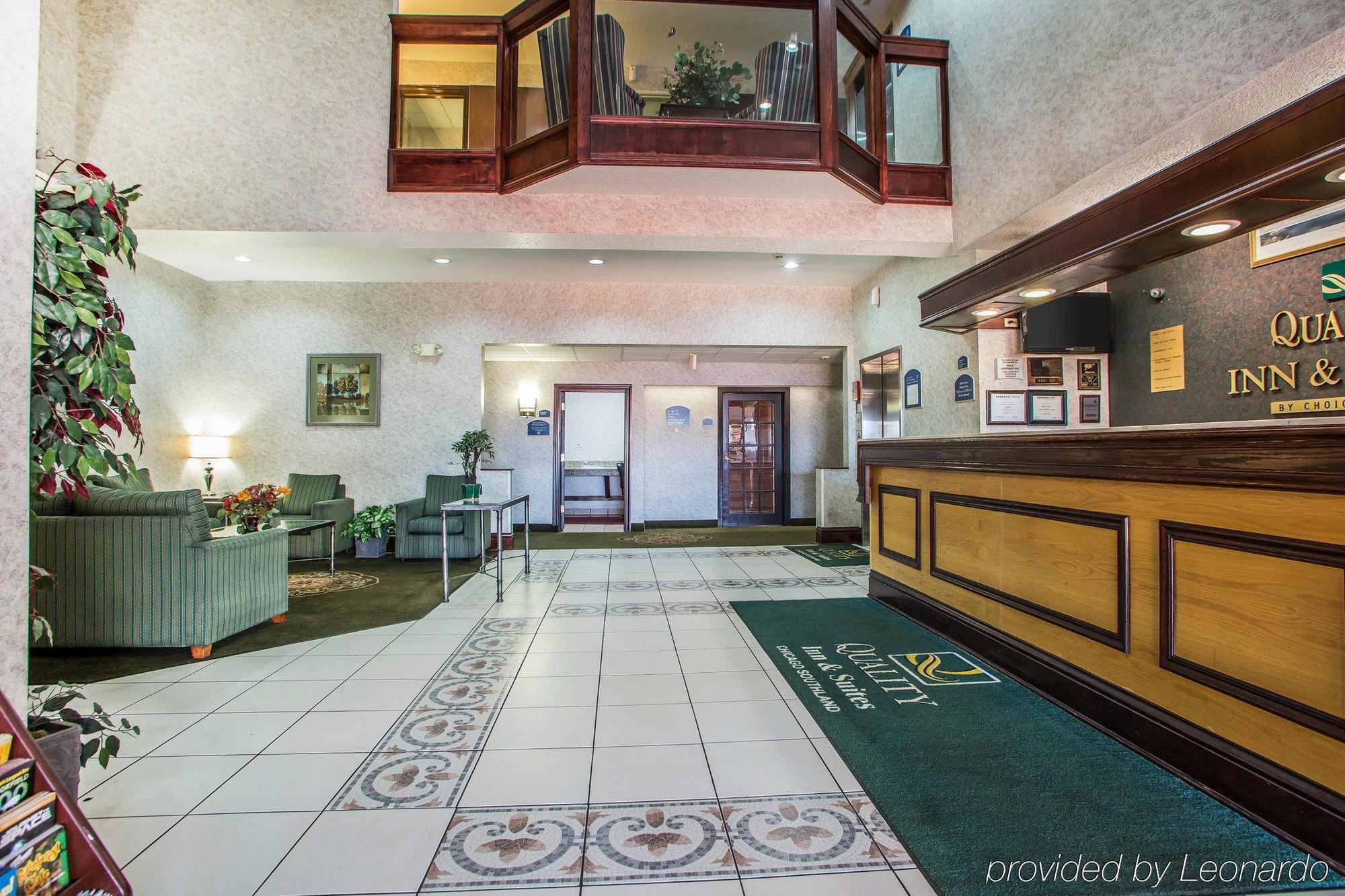 Quality Inn & Suites Near I-80 And I-294 Харви Экстерьер фото